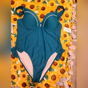 Womens Xlarge One Piece Push Up Cup Swimsuit